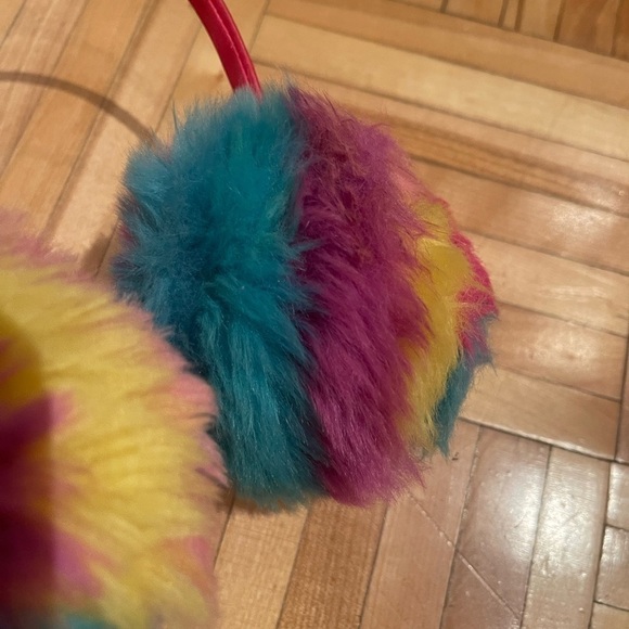 5/15$ JOJO SIWA RAINBOW SHERBERT FAUX FUR EARMUFFS HEADBAND  KIDS EA…​ - Picture 3 of 5